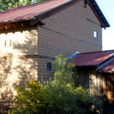 Silver River Adobe Inn Bed And Breakfast Φάρμινγκτον Εξωτερικό φωτογραφία