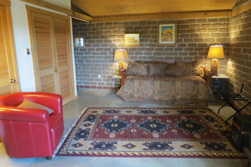 Silver River Adobe Inn Bed And Breakfast Φάρμινγκτον Εξωτερικό φωτογραφία