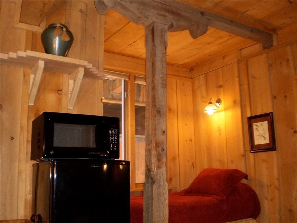 Silver River Adobe Inn Bed And Breakfast Φάρμινγκτον Εξωτερικό φωτογραφία