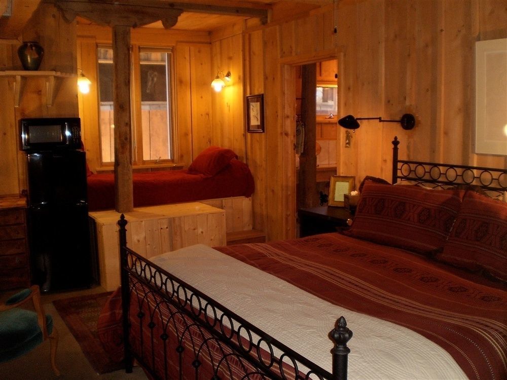 Silver River Adobe Inn Bed And Breakfast Φάρμινγκτον Εξωτερικό φωτογραφία